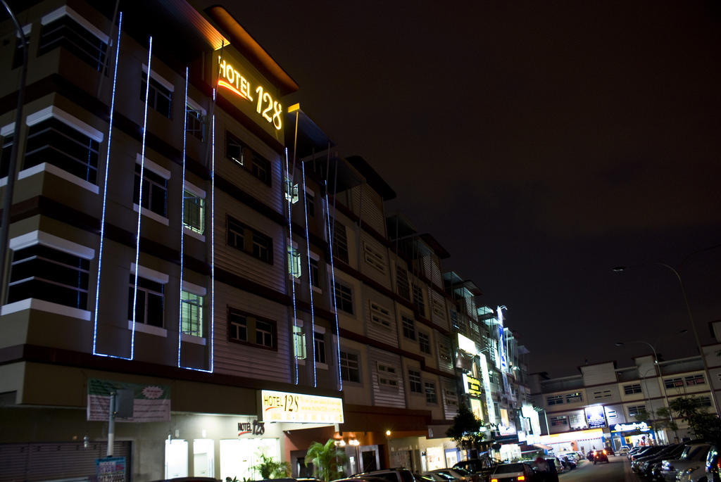 Hotel 128 กัวลาลัมเปอร์ ภายนอก รูปภาพ